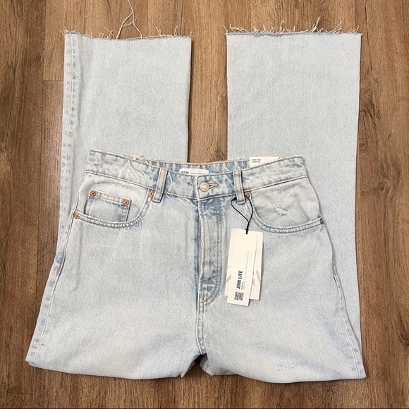 Zara High Rise Cropped Rip Flare Denim Jeans Light Blue - Picture 8 of 12